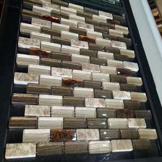 Mozaik yapı malzemesi